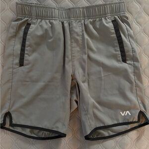 RVCA Boys Yogger Shorts, Grey, Size Medium